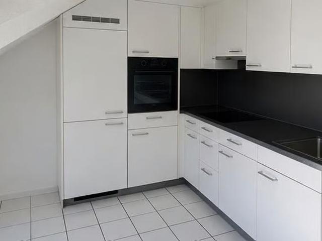4 Zimmer, 75 m², 4. Stock
