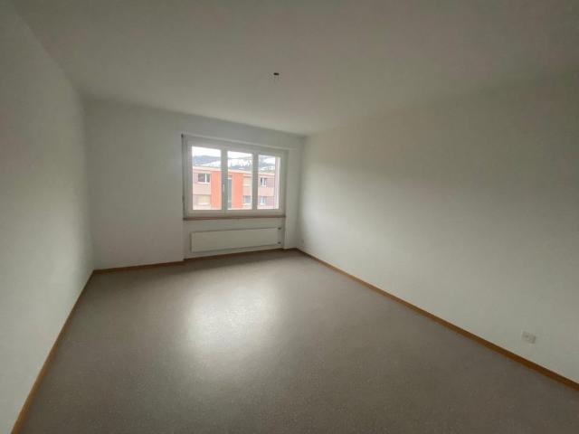4 Zimmer, 76 m², 2. Stock