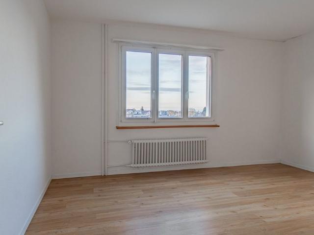 4 Zimmer, 79 m², 2. Stock