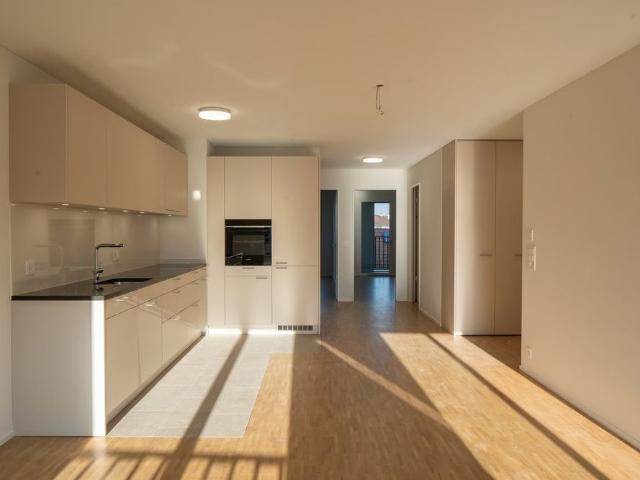 4 Zimmer, 83 m², 2. Stock