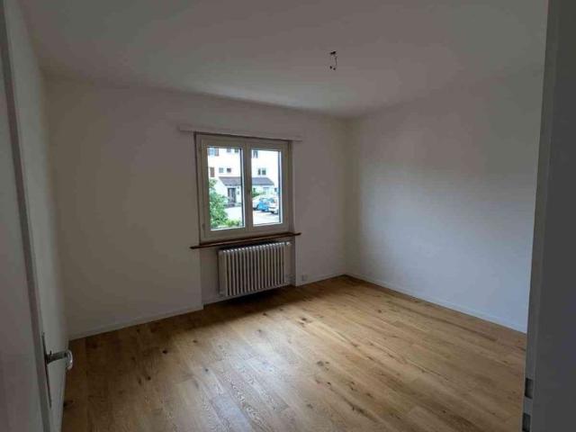 4 Zimmer, 80 m², 1. Stock