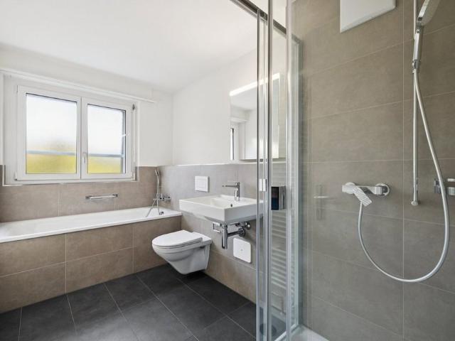 4 Zimmer, 80 m², 2. Stock