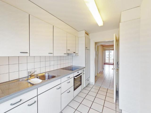 4 Zimmer, 80 m², 2. Stock