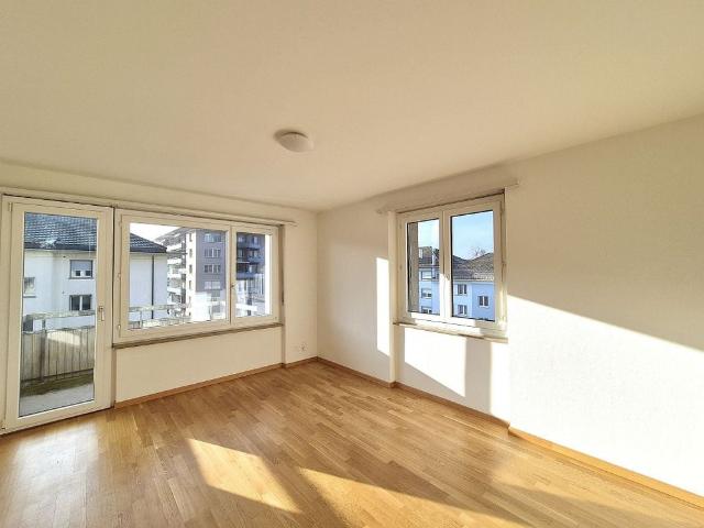 4 Zimmer, 80 m², 4. Stock