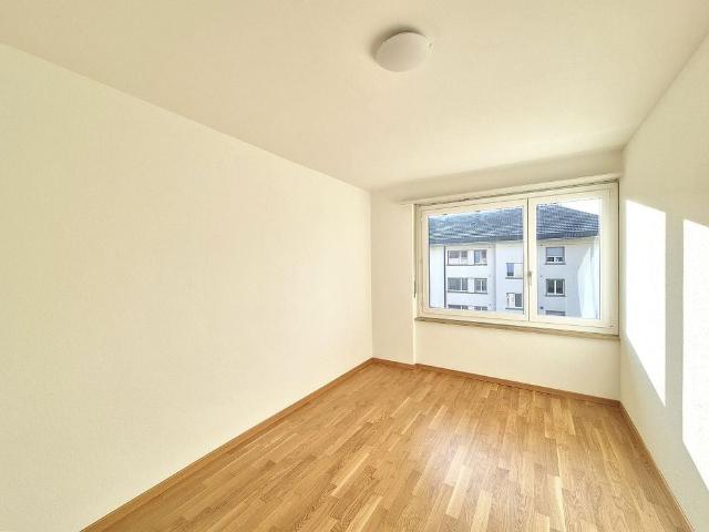 4 Zimmer, 80 m², 4. Stock