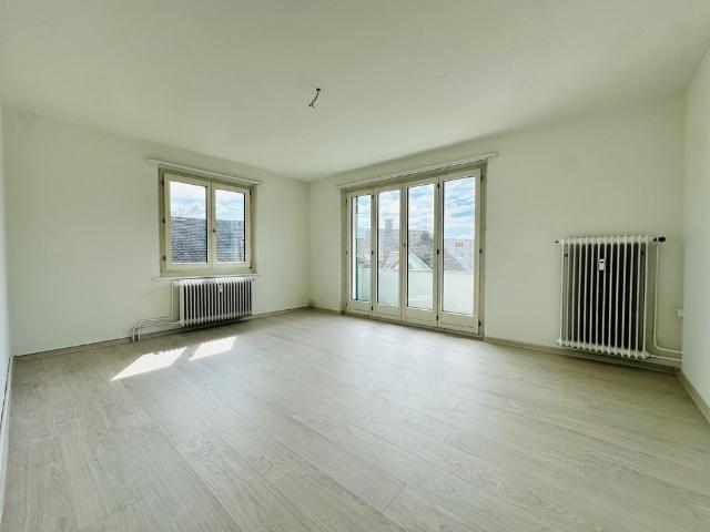 4 Zimmer, 82 m², 2. Stock