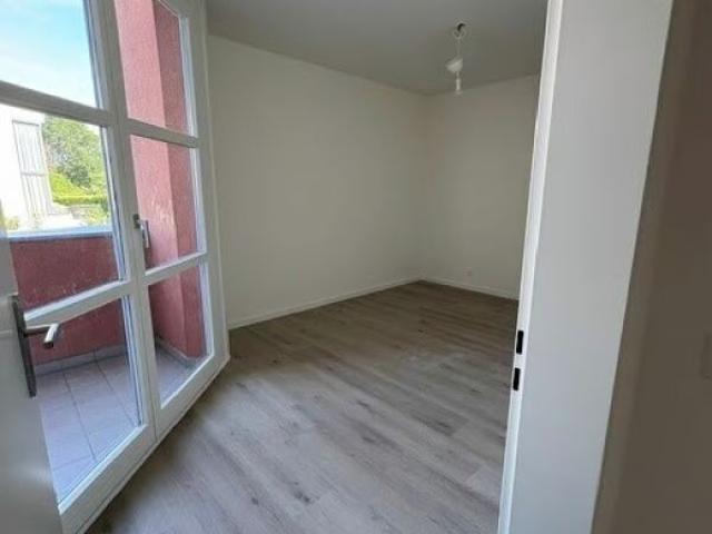 4 Zimmer, 93 m², 2. Stock