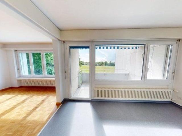 4 Zimmer, 90 m², 1. Stock
