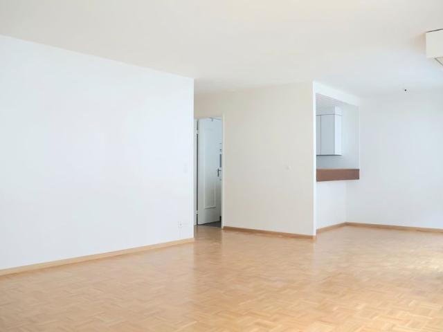 4 Zimmer, 90 m², 1. Stock
