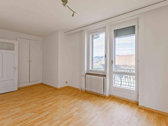 4 Zimmer, 90 m², 1. Stock