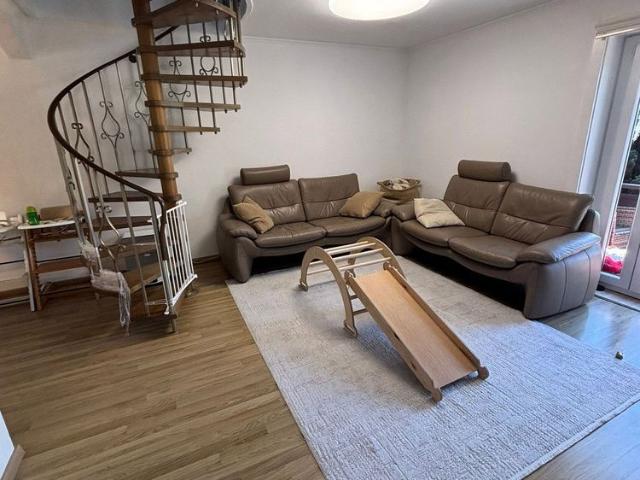 4 Zimmer, 90 m², 1. Stock