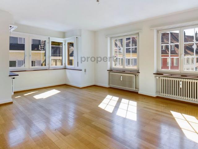 4 Zimmer, 90 m², 2. Stock