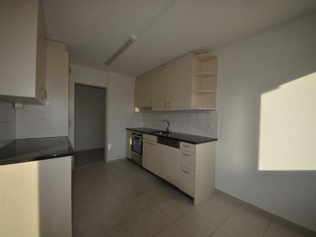 4 Zimmer, 90 m², 2. Stock