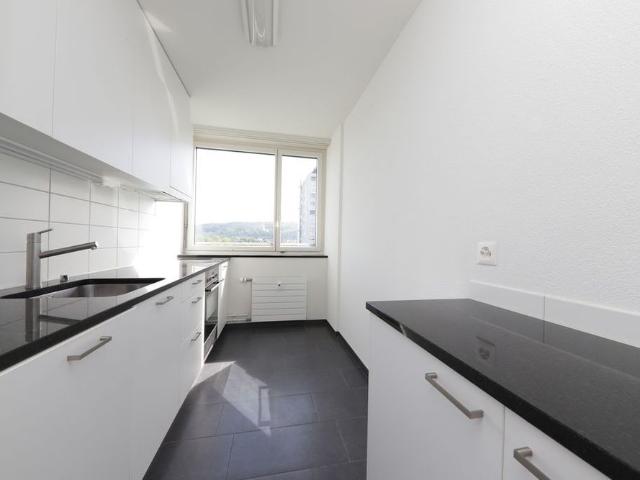 4 Zimmer, 92 m², 15. Stock