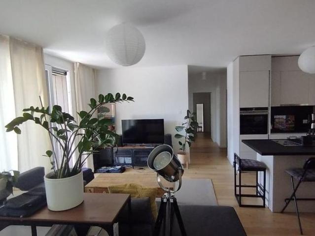 4 Zimmer, 92 m², 1. Stock