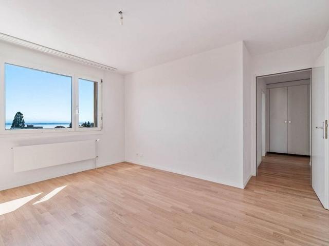 4 Zimmer, 97 m², 2. Stock