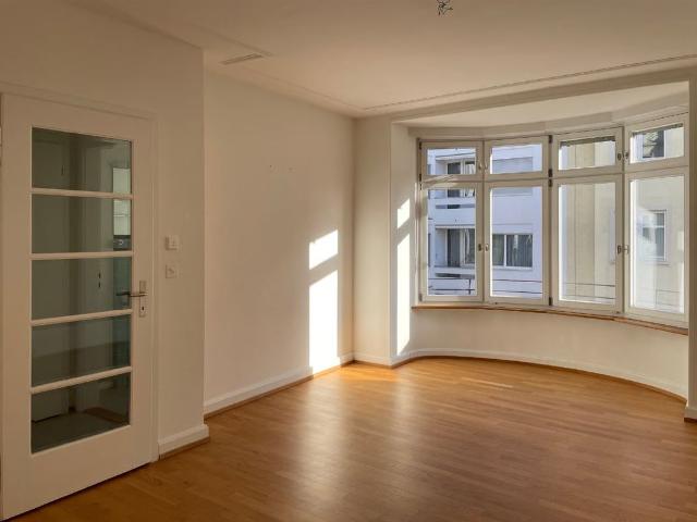 4 Zimmer, 95 m², 1. Stock