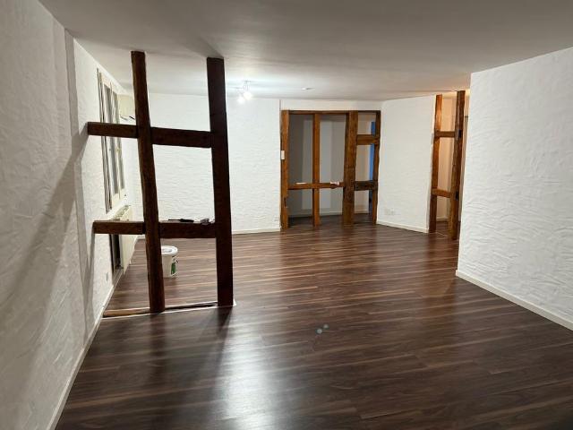 4 Zimmer, 96 m², 2. Stock