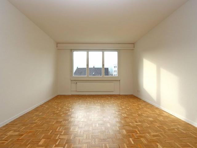 4 Zimmer, 100 m², 1. Stock