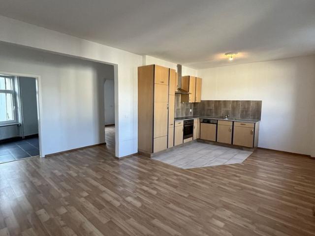 4 Zimmer, 100 m², 3. Stock