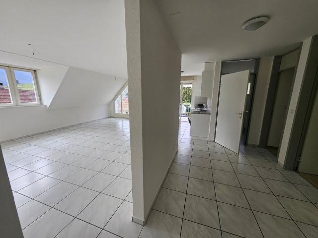 4 Zimmer, 101 m², 2. Stock