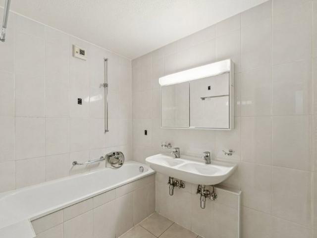 4 Zimmer, 106 m², 4. Stock