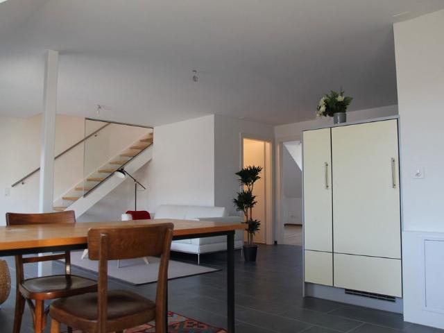 4 Zimmer, 107 m², 2. Stock
