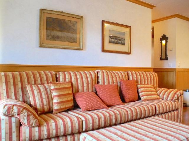 4 Zimmer, 110 m², 1. Stock
