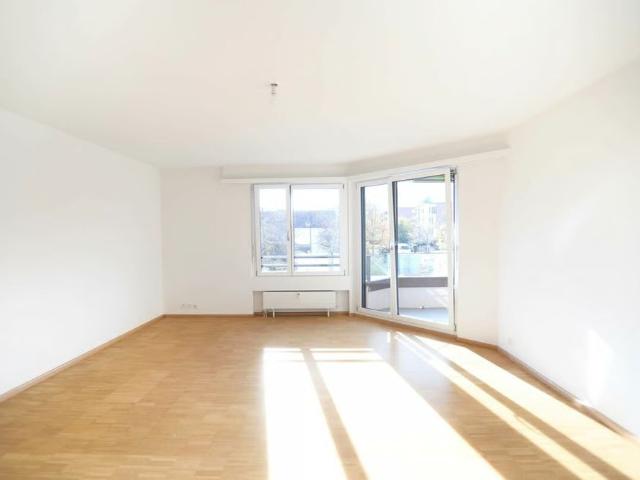 4 Zimmer, 110 m², 2. Stock