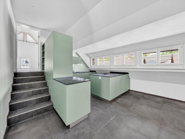 4 Zimmer, 113 m², 2. Stock