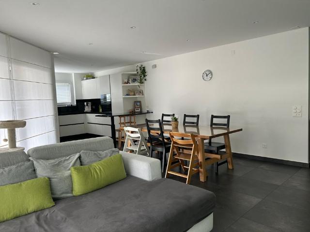 4 Zimmer, 115 m², 3. Stock
