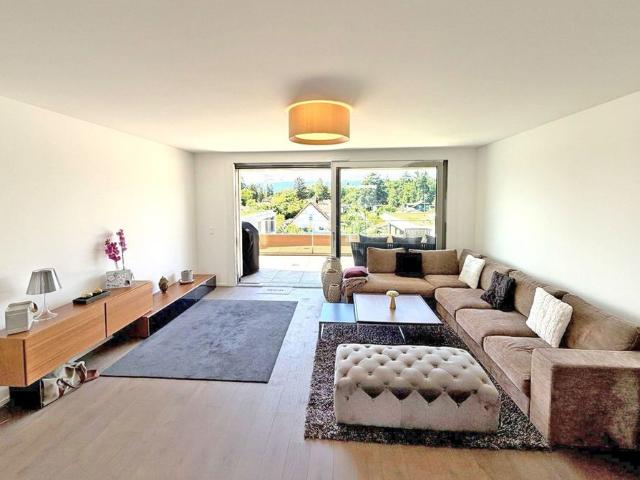 4 Zimmer, 117 m², 2. Stock