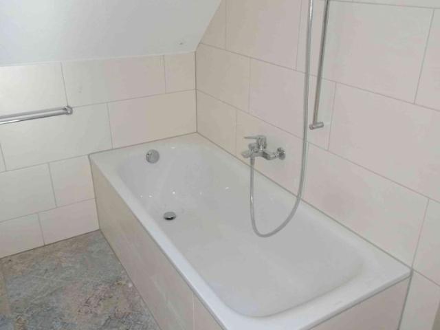 4 Zimmer, 120 m², 2. Stock