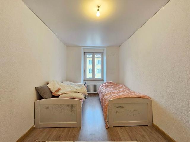 4 Zimmer, 120 m², 2. Stock