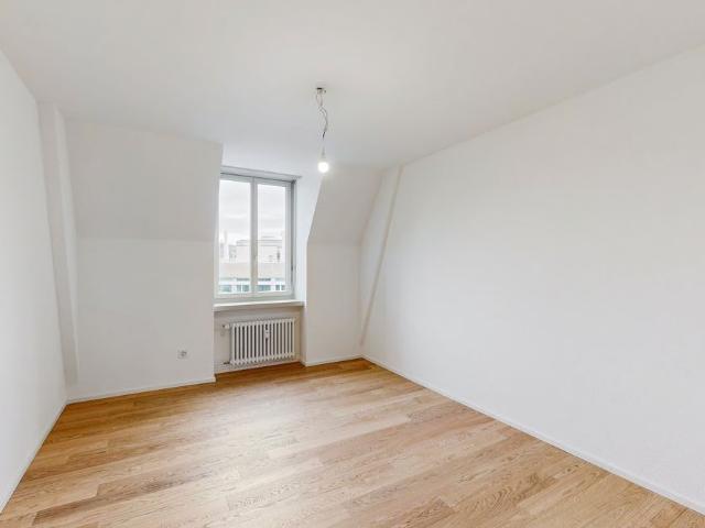4 Zimmer, 121 m², 5. Stock