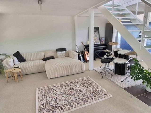 4 Zimmer, 125 m², 1. Stock