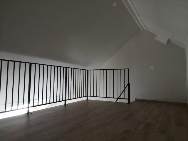 4 Zimmer, 127 m², 2. Stock