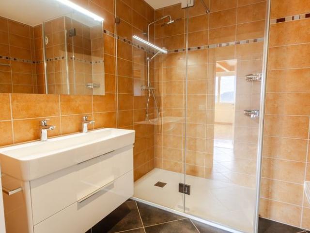 4 Zimmer, 130 m²