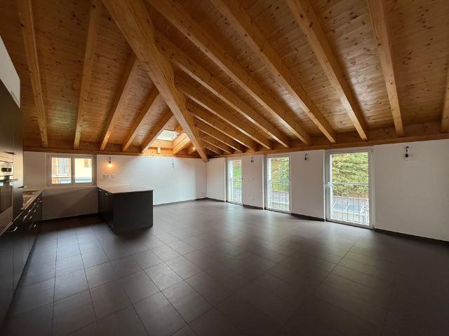 4 Zimmer, 130 m², 2. Stock
