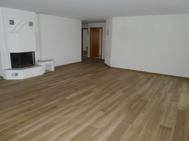 4 Zimmer, 135 m², 1. Stock