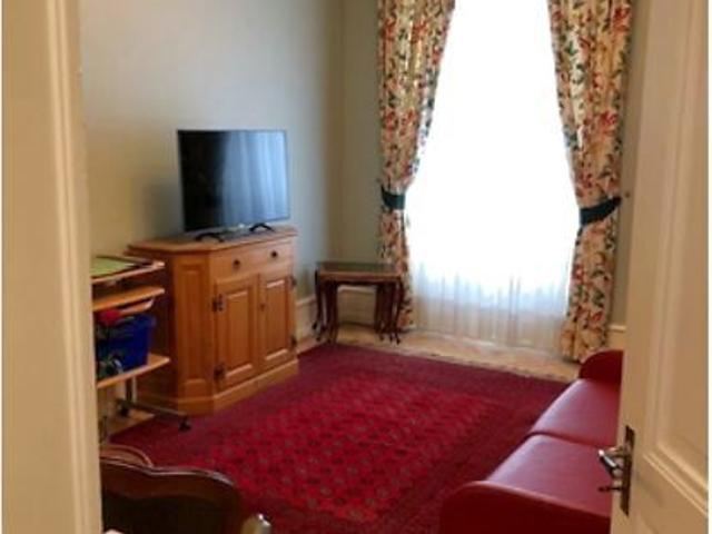 4 Zimmer, 140 m², 1. Stock