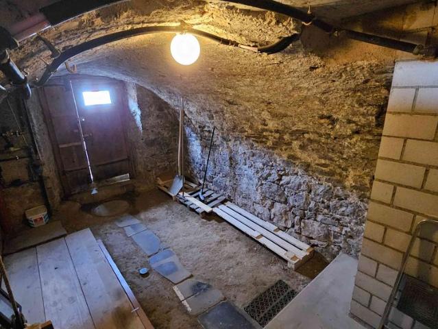 4 Zimmer, 144 m²