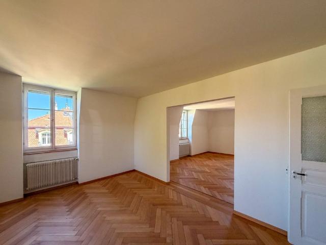 4 Zimmer, 150 m², 3. Stock