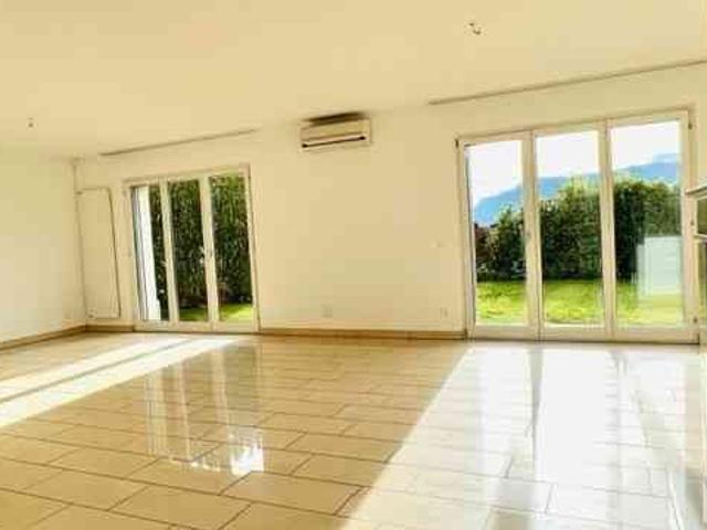 4 Zimmer, 165 m², EG