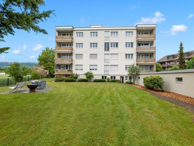 4 Zimmer Wohnung mit traumhafter Weitsicht in Wangen an der Aare