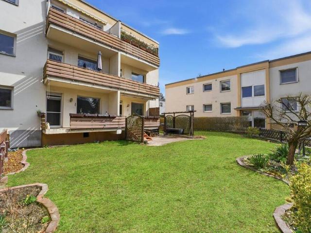 4 Zimmer Wohnung mit Garten, Stellplatz und 2 Bädern