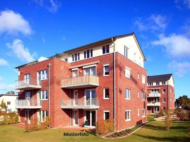 4 Zimmer Wohnung mit Loggia