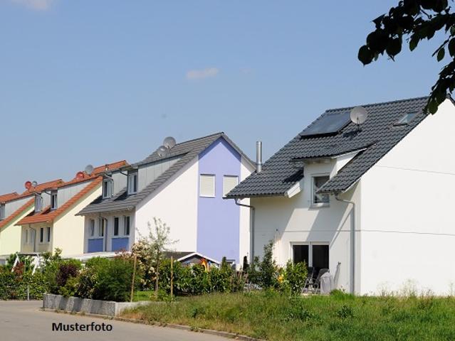 4 Zimmer Wohnung mit Pkw Stellplatz provisionsfrei
