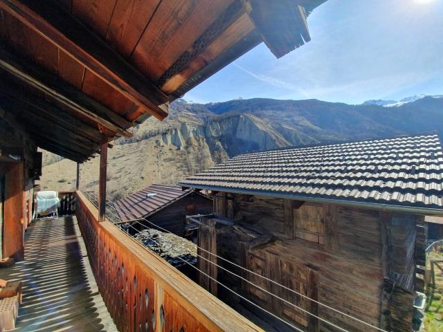 4 Zimmer Wohnung mit schöner Aussicht