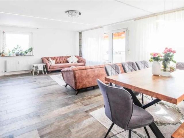 4 Zimmer Wohnung ohne Maklergebühren!